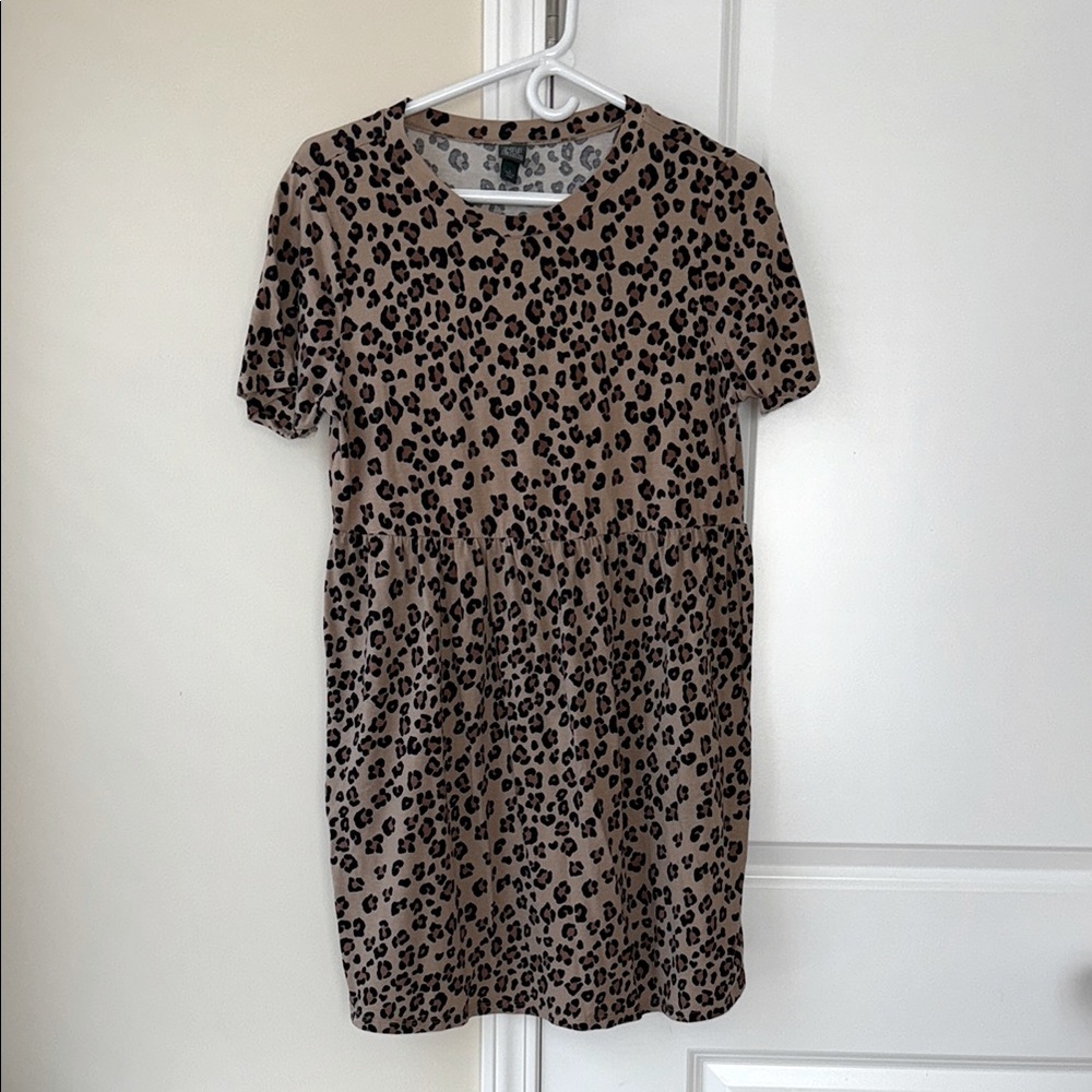 Leopard Print Short Sleeve Dress